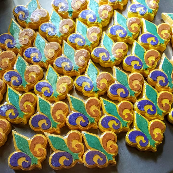 Essentially NOLA Soap Works - Wholesale Bath Bomb/Fizz - Mardi Gras Magic Fleur-de-Lis Bath Bomb