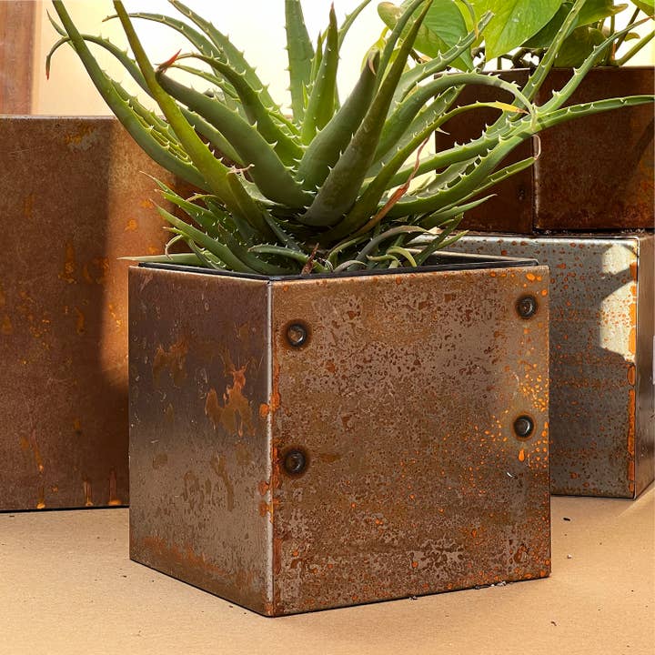 Free House - Wholesale Planter Box - steel planter box 6"1