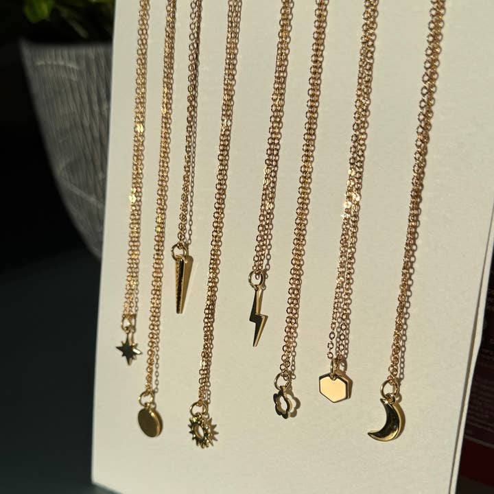 Collezione di Gingilli | Collana Stella | TR013 per la vendita all'ingrosso da parte di Copper Bee