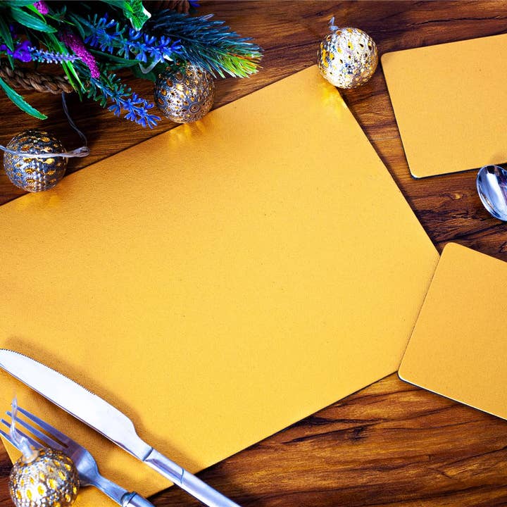 Uppsättning av 4 guld elementära läder bordstabletter för wholesale av The Dapper House