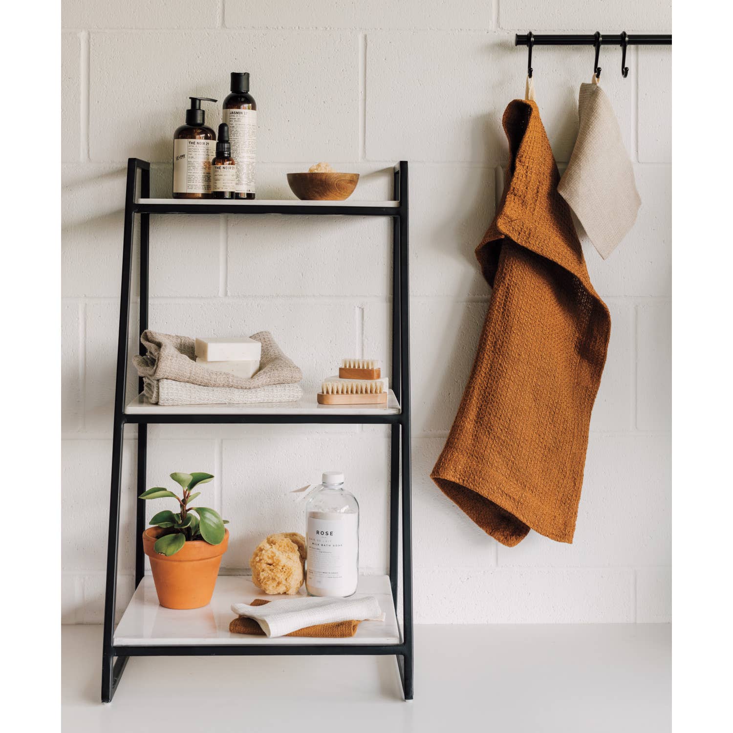 Danica Heirloom - Wholesale Hand Towel - Amber Linen Hand Towel2