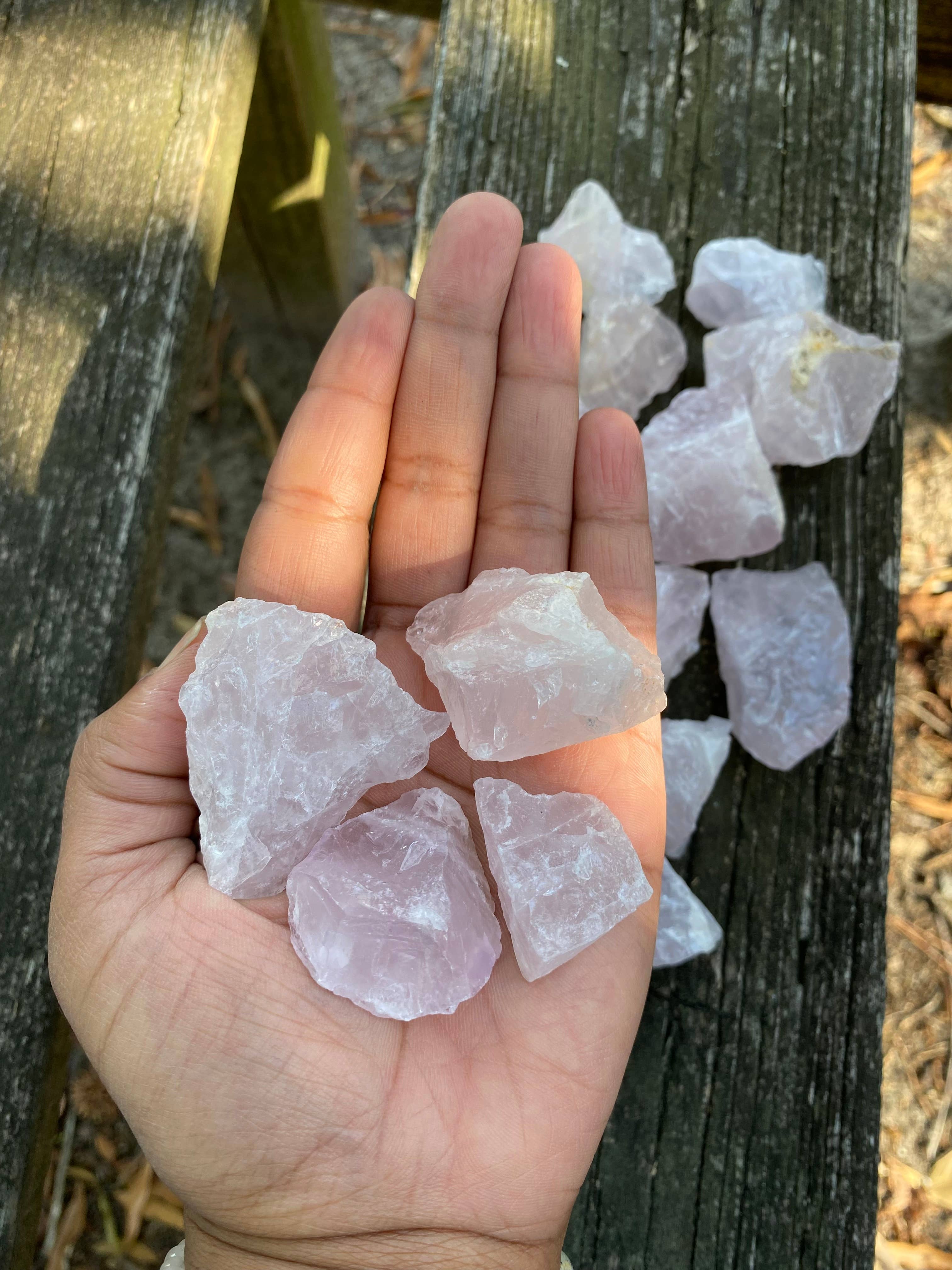 Kamicr8tions – Engroshandel Spirituelle sten og krystaller – Rå rosenkvarts1