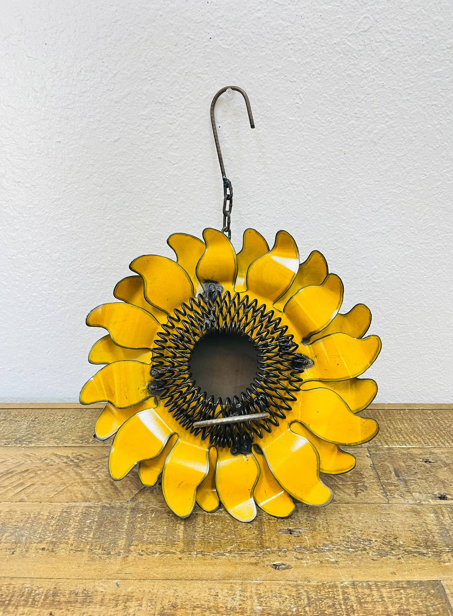 Rustic Farm - Vente Nichoir - Nichoir en forme de tournesol, décoration de jardin en métal - C-2