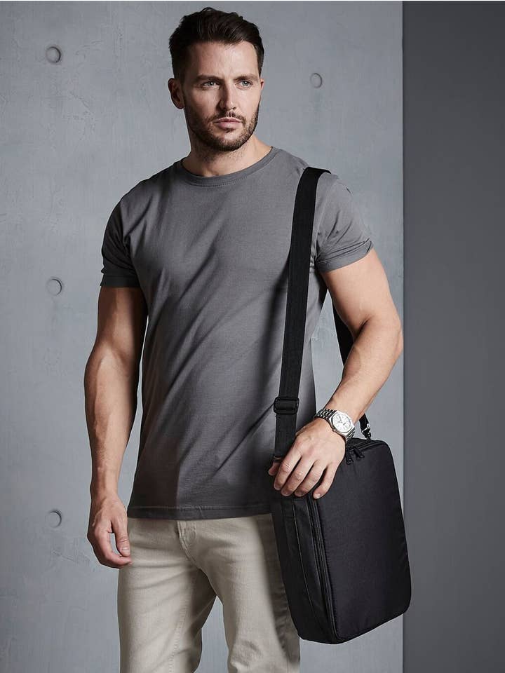 Organizzatore per Fotocamera Imbottito Quadra | Divisori Flessibili | Tracolla | Nero | Taglia Unica per la vendita all'ingrosso da parte di Logo Free Clothing