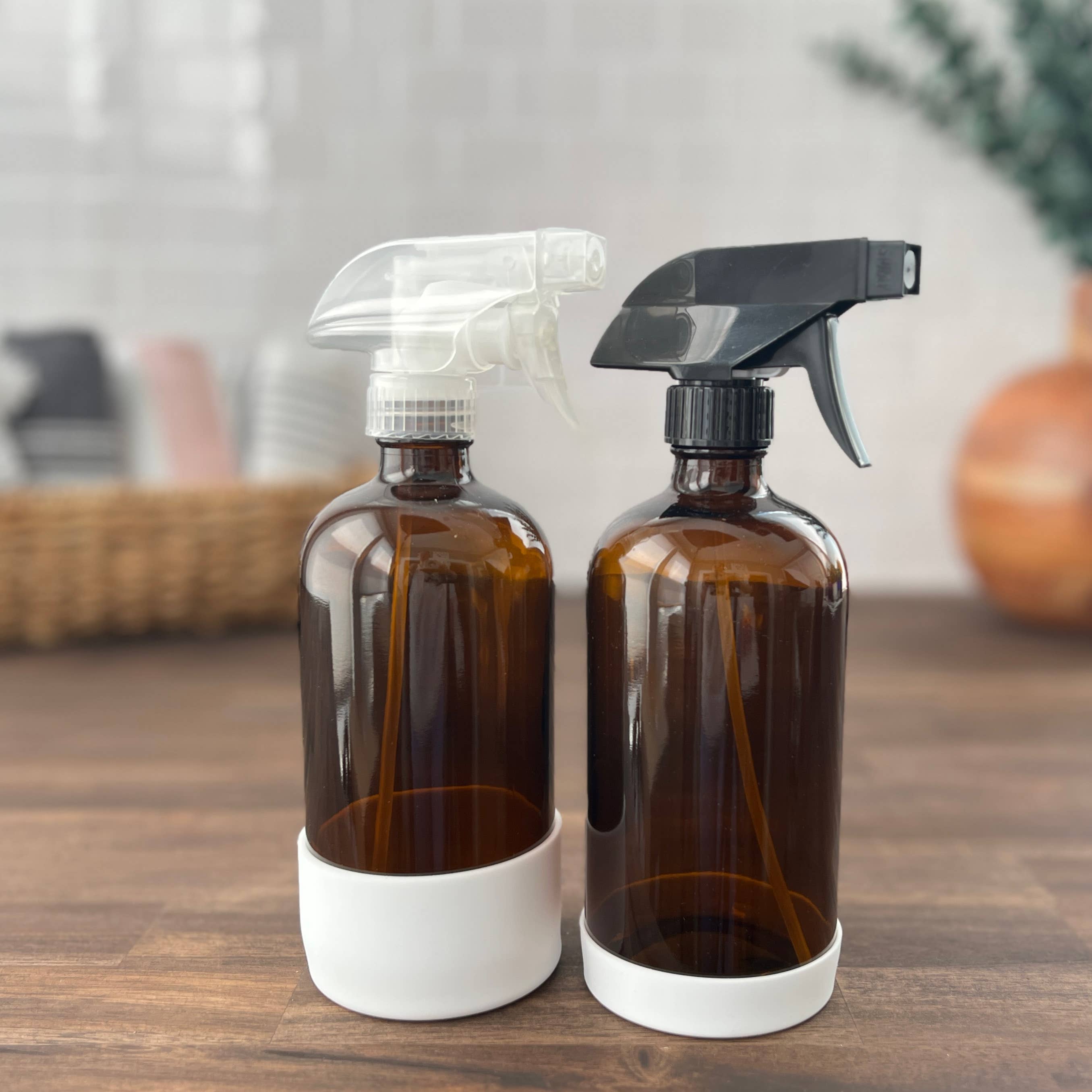 The Bottle Shoppe – Frasco de spray por atacado – Frasco âmbar de vidro 470 ml com manga de silicone | Tampa ou borrifador7