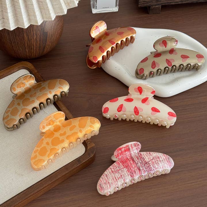 LITERARY RETRO PRINTED HAIR CLIP_CWAHA5726 for wholesale by DOUBLJU