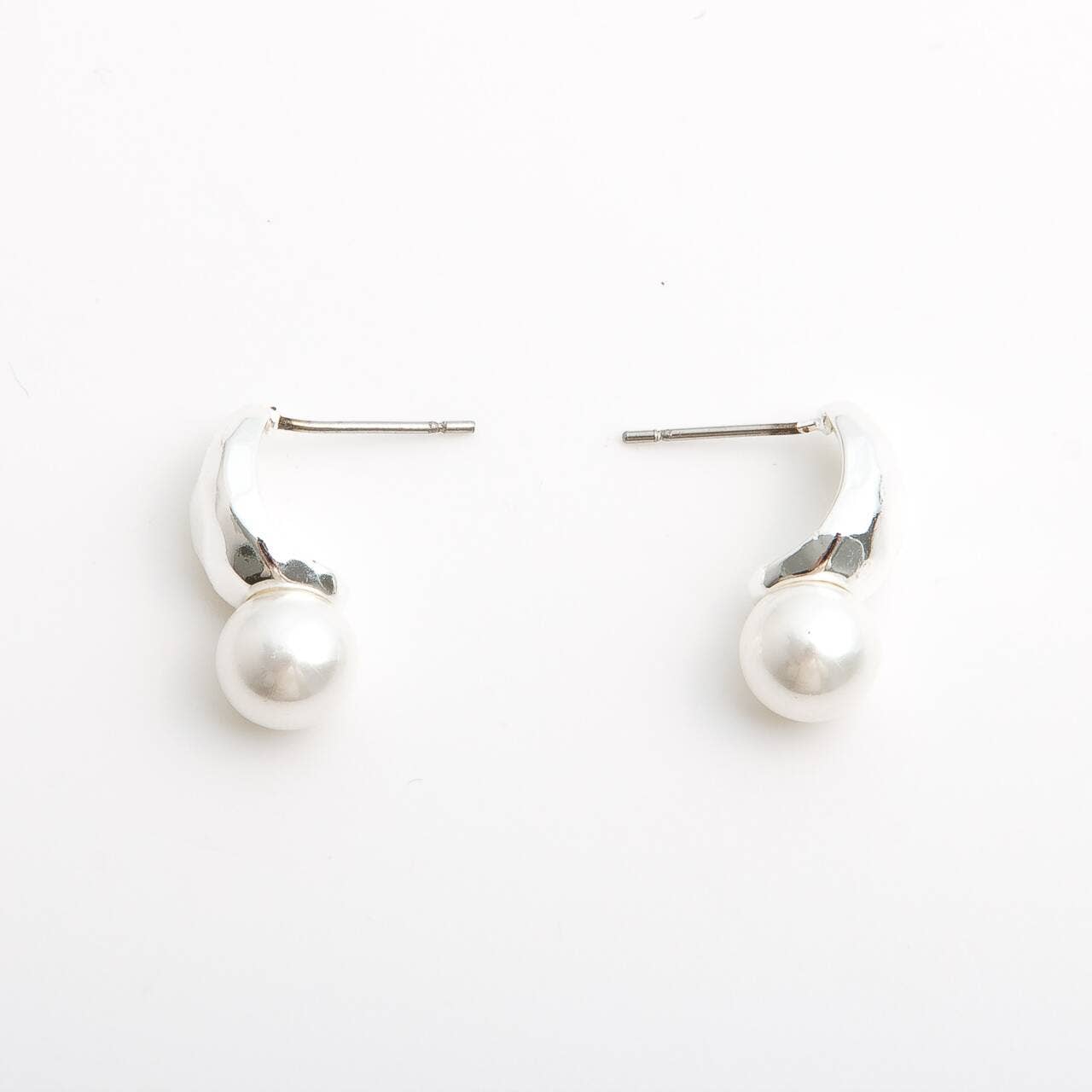 Accessoires by KHB - Wholesale Stud/Post Earrings - Hoop earring1