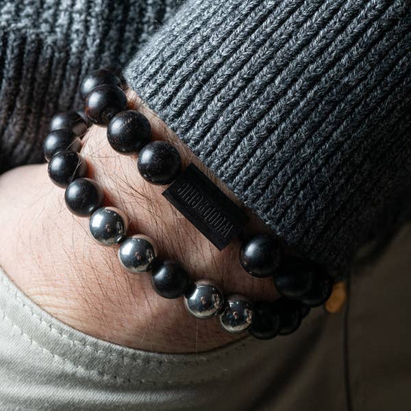 Wood&Chic – Großhandel Perlenarmband – Herren-Armband aus Holz - Johannisbrotbaum
