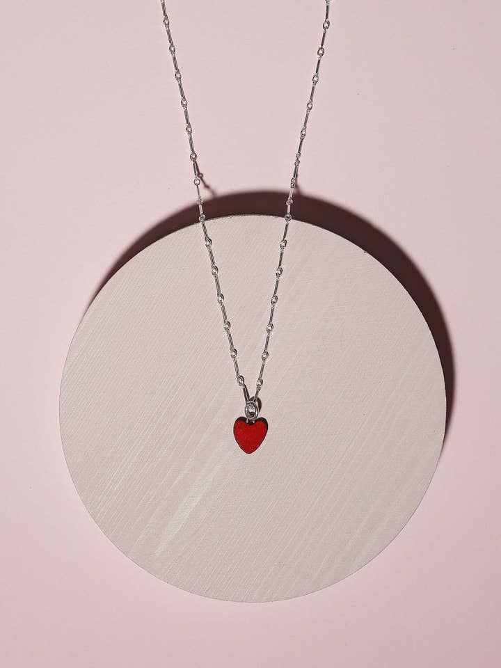 Collier Goutte | Rose Rouge Chérie pour la vente par Clay by Shay