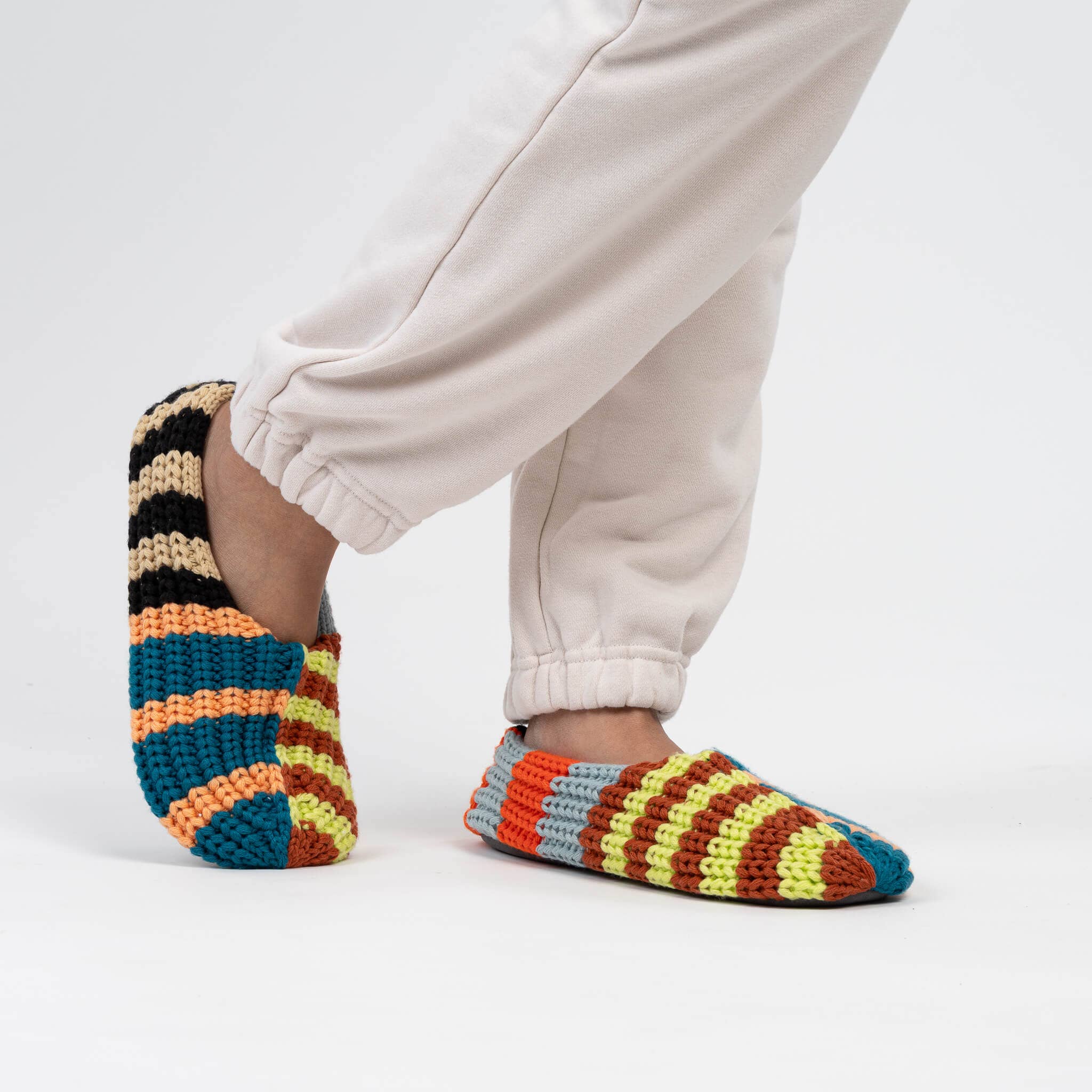 VERLOOP | knits - Wholesale Slippers - Unisex - Patchwork Stripe Rib Slippers3