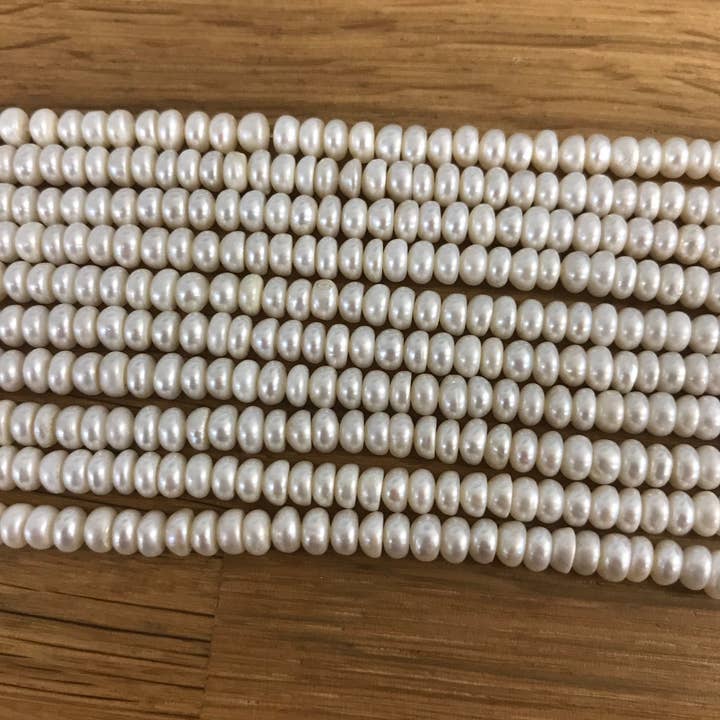 The Bead Bazaar - Vente Perle - Perles d'eau douce à boutons délicats, perles d'eau douce mauves de 5 x 6 mm, petites perles d'eau douce pour collier, perles en vrac pour la fabrication de bijoux5