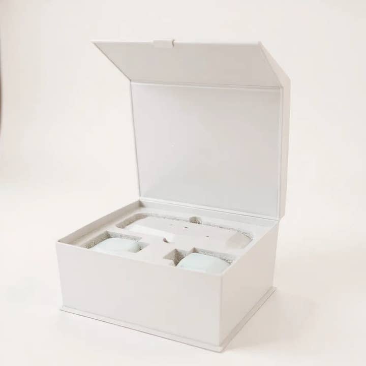 Crave Candle Co. LLC – wholesale Electronic diffuser – The Diamond Plugin Wall Diffuser (White)5