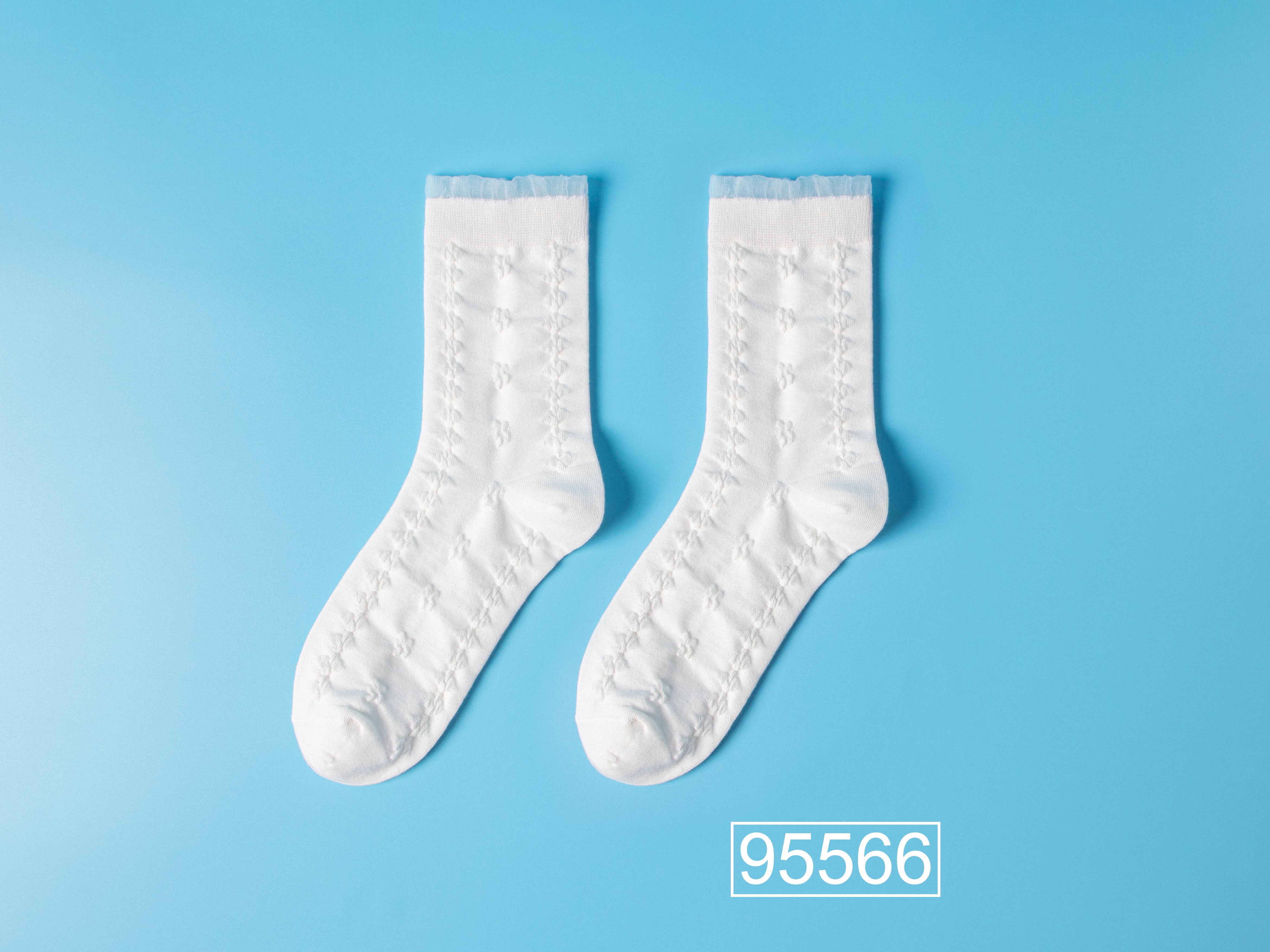 Marc JoJo - Wholesale Socks - Women's - ✨ White mid-calf socks in vintage Lolita style 🕊️🎀10