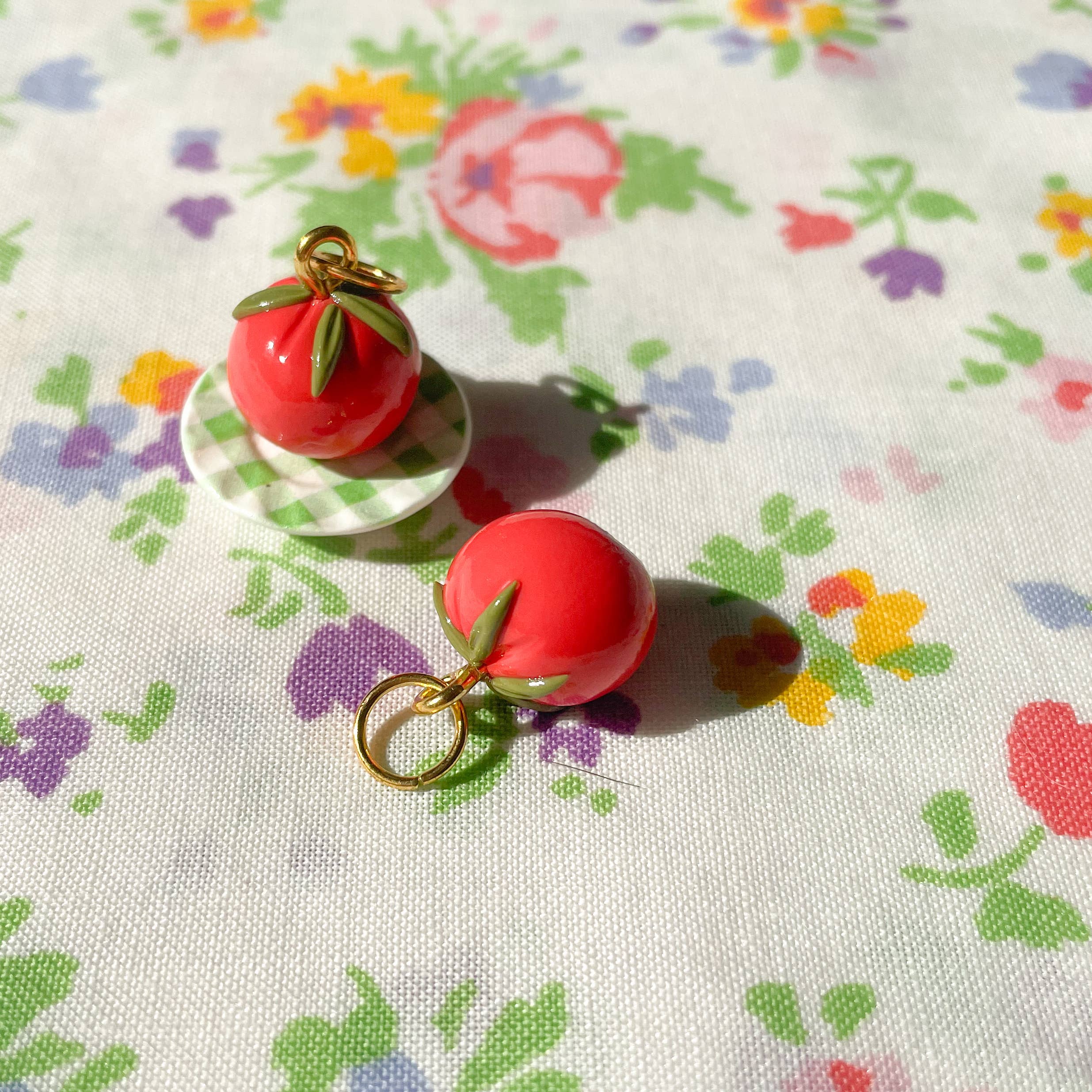 Bold Blossom Shop - Vente Breloques/médailles personnalisées - Breloques à la tomate4