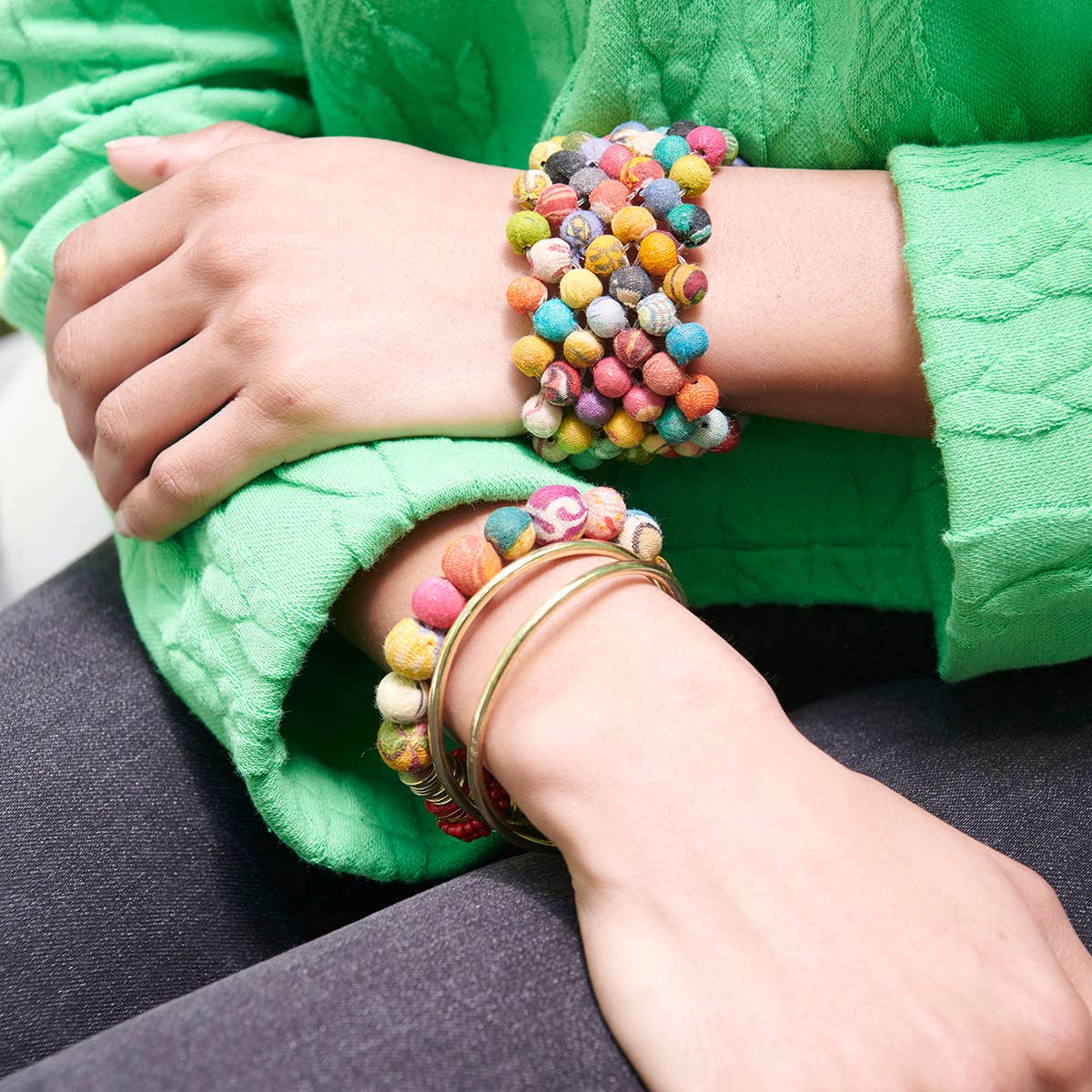 WorldFinds - Wholesale Armband met kralen - Geweven Kantha Armband2