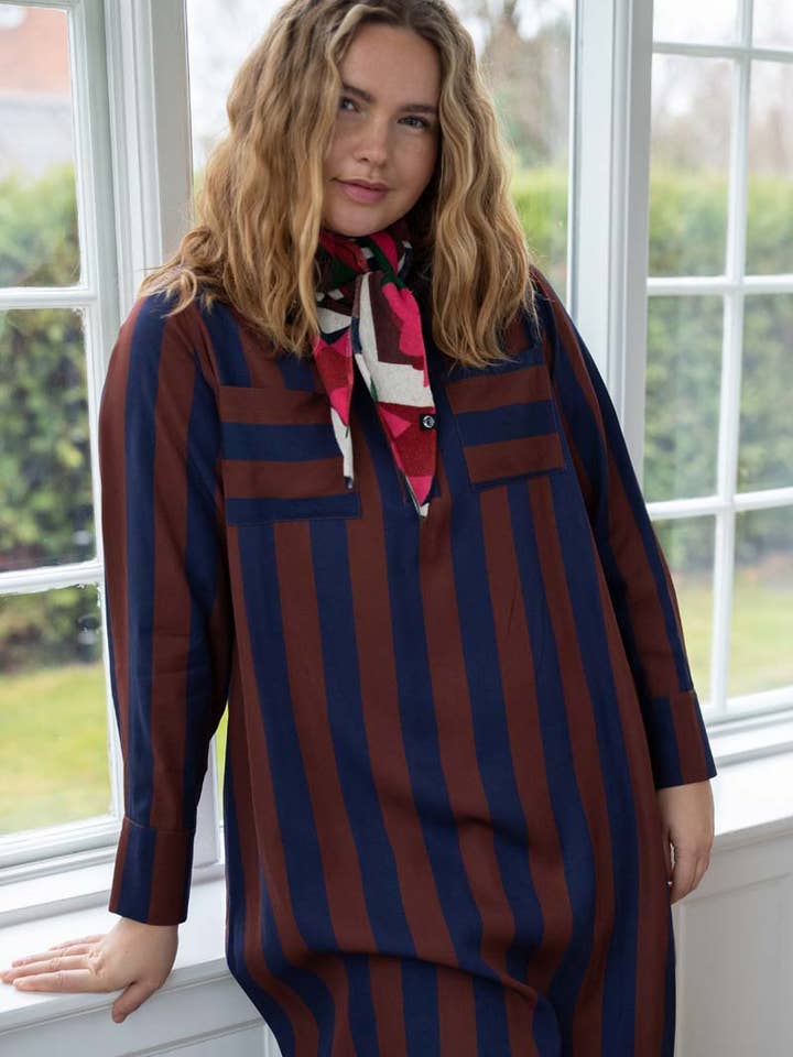 Danefae København - Wholesale Dress - Women's - Danefolk Sateen Twill Dress Dark Navy/Dark Merlot2