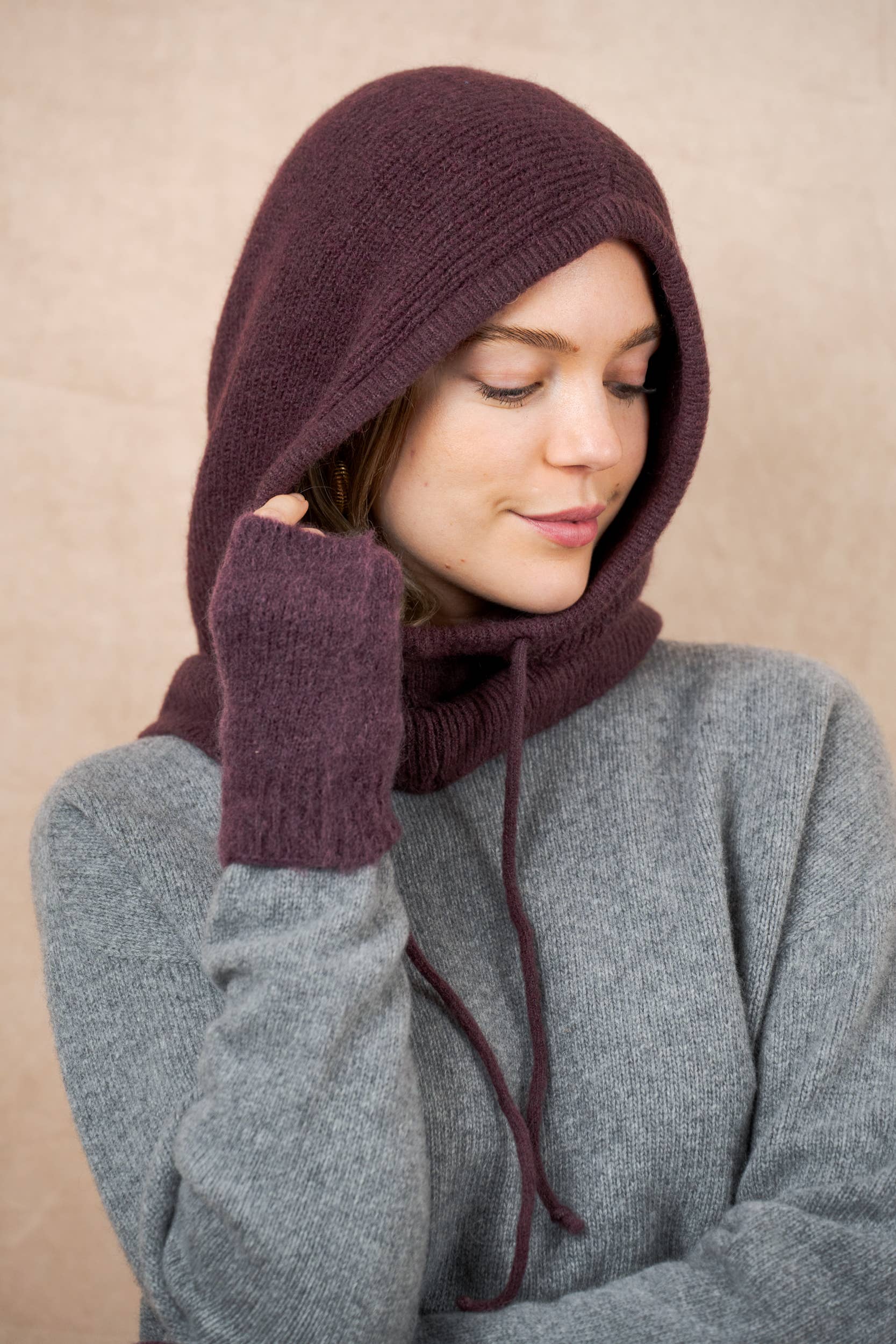 NAÏS PARIS – Großhandel Sturmhaube – Damen – Kapuze mit Kordelzug aus Alpaka und Wolle21