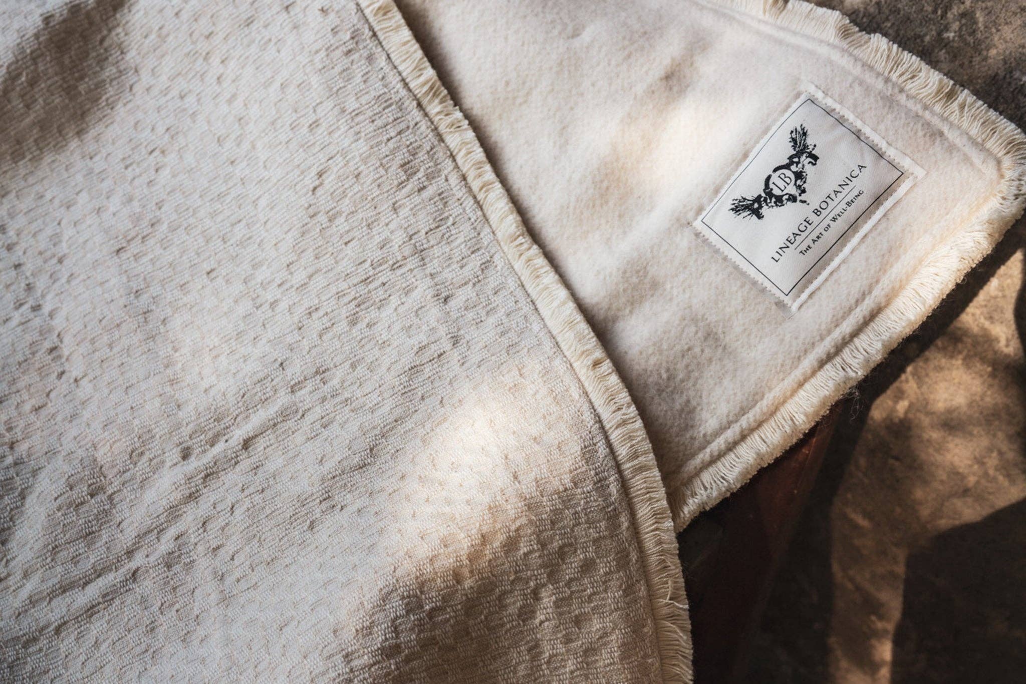 Lineage Botanica - Wholesale Throw Blanket - Throw: Antique handwoven Hungarian wool and cotton - TH670