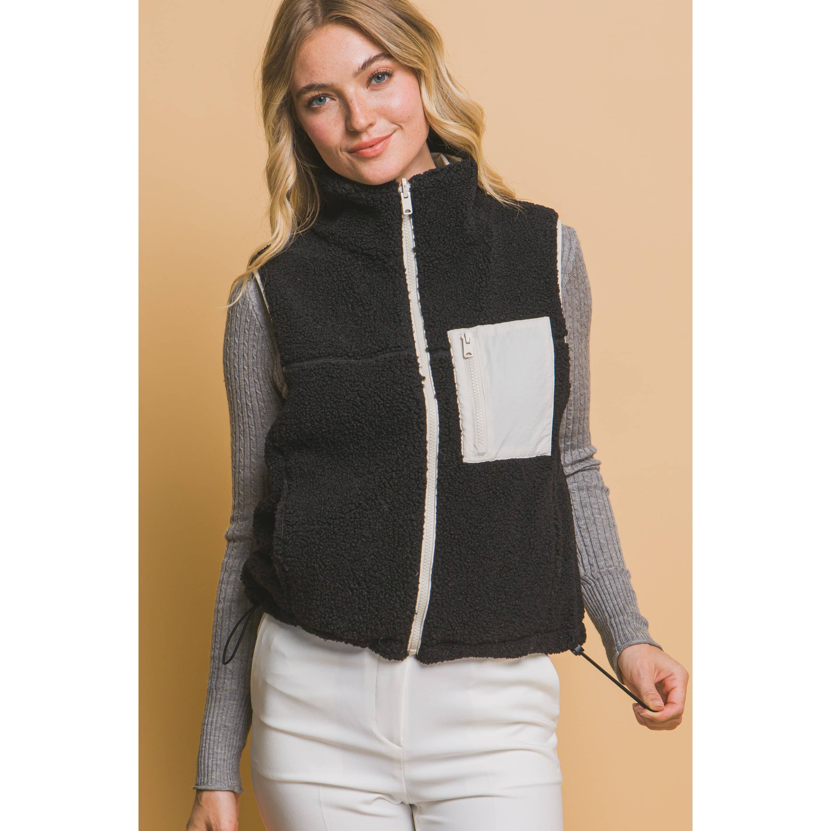 Timeless - Wholesale Outerwear Vest - Women's - Reversible Fleece Vest With Pockets5