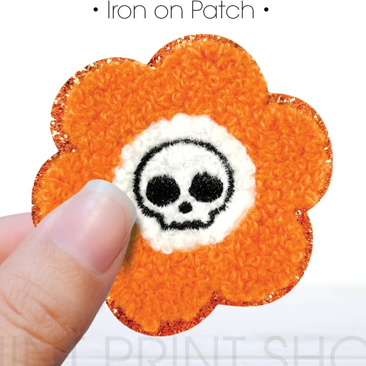 Daisy Skull | Chenille Patch for engroshandel hos Mint Print Shop & Co