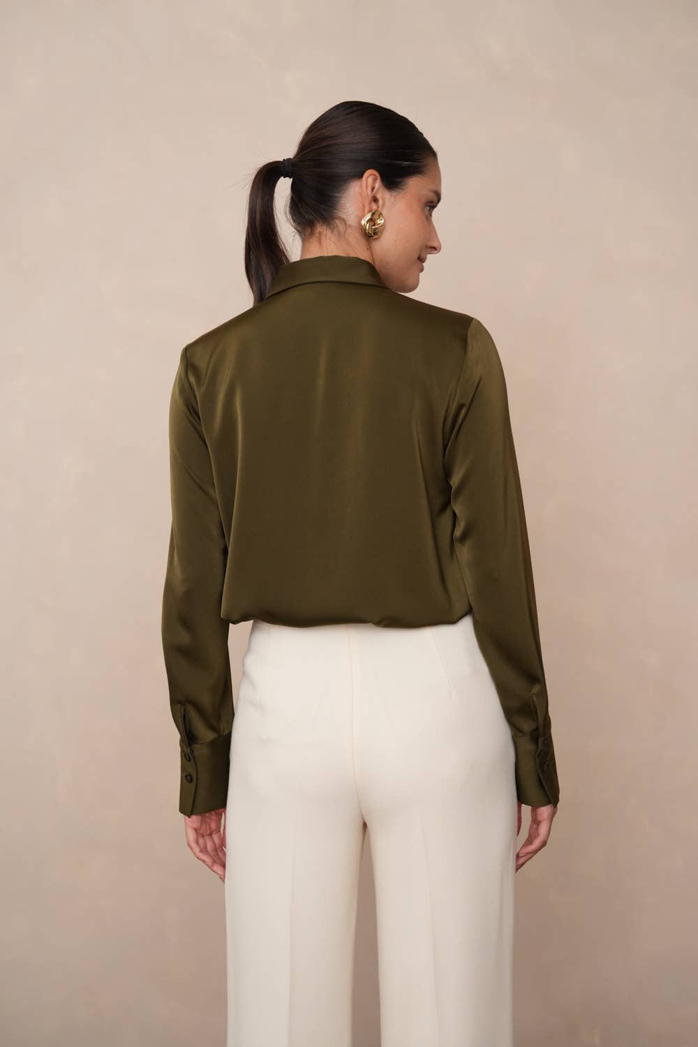 Attentif Paris - Wholesale Button Down Shirt - Women's - Satin shirt with classic notched collar65