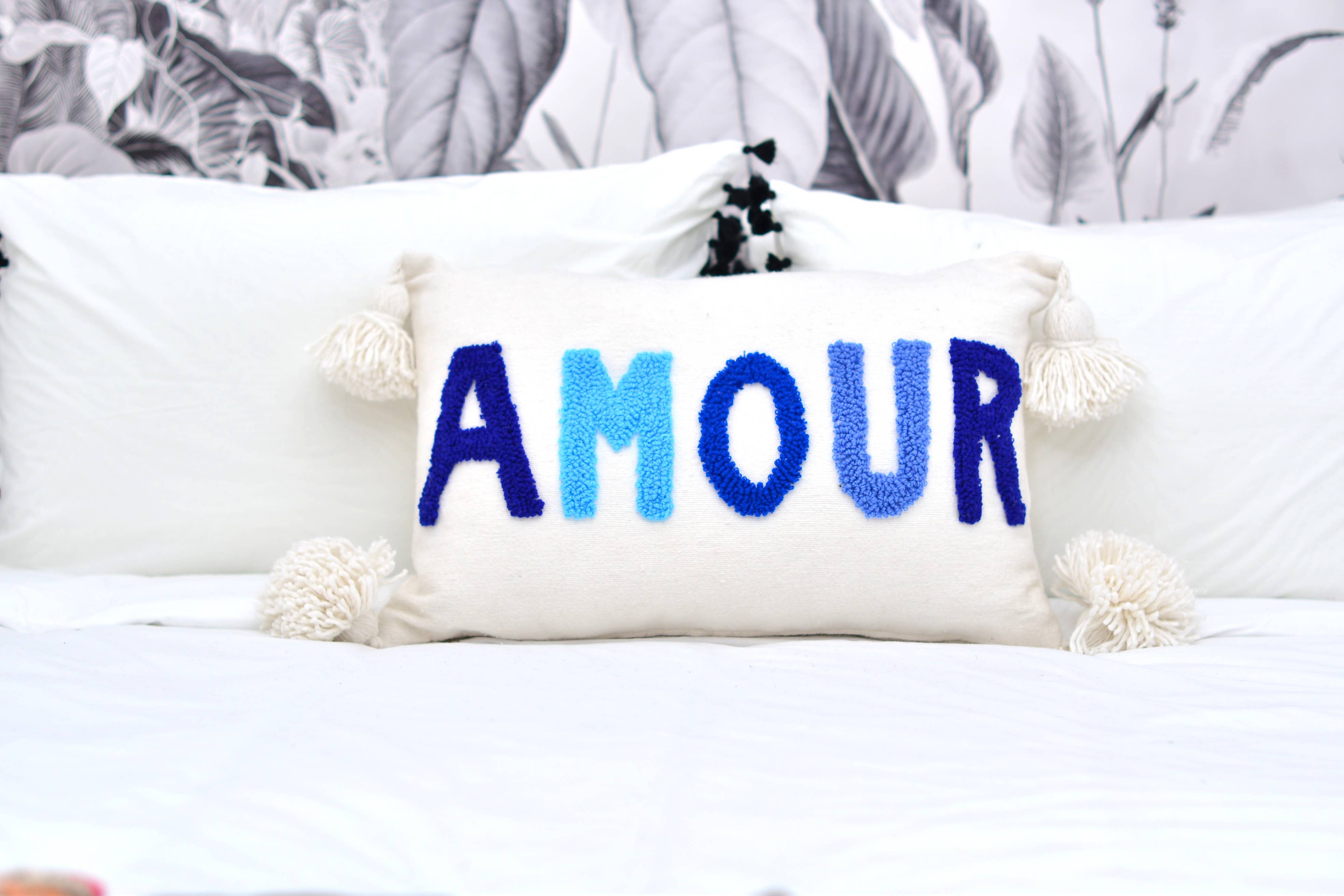 romeda - Wholesale Throw Pillow Cover - Handmade pink LOVE personalized cotton cushion1