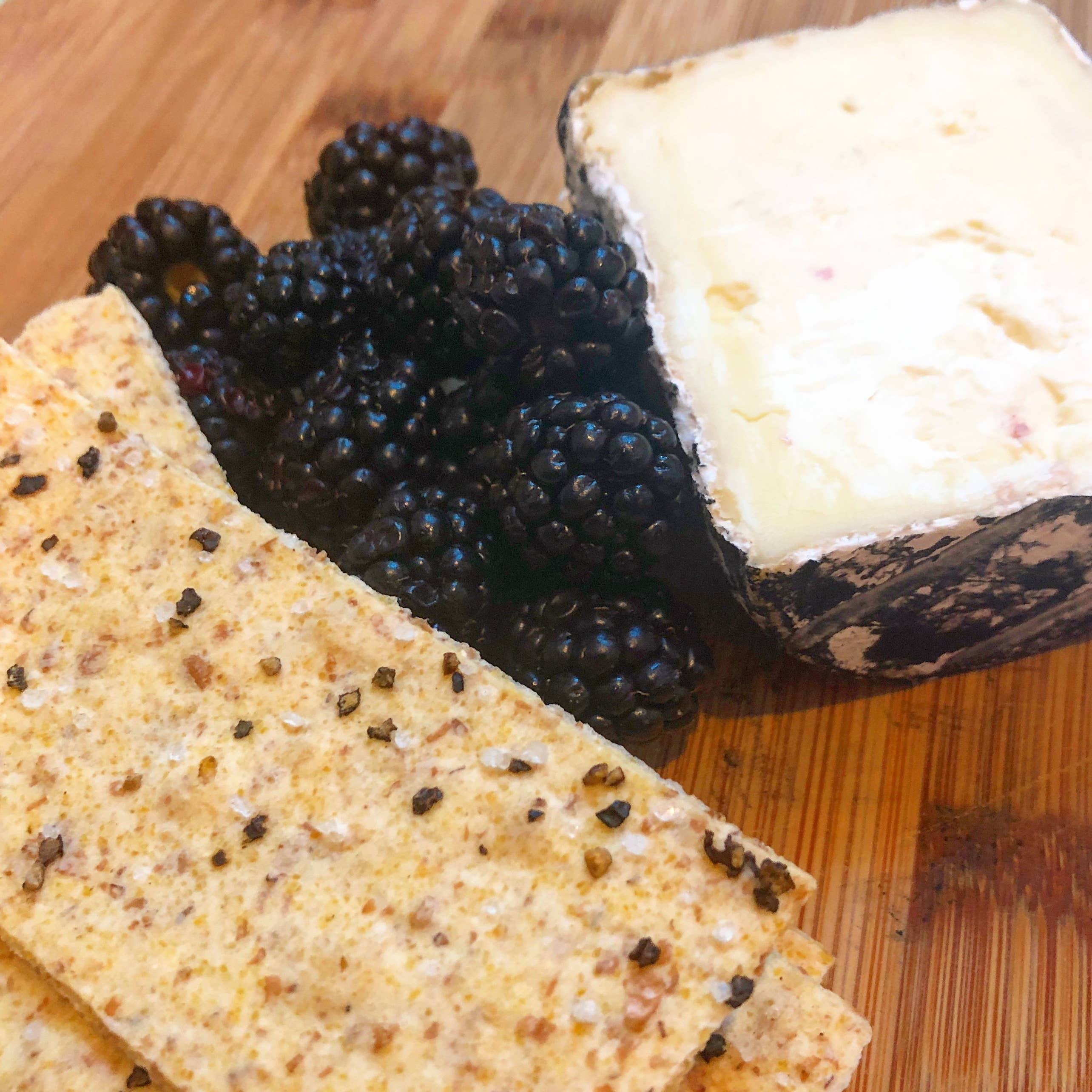 Z crackers - Wholesale Crackers - Salt + Pepper Handmade Artisan Cracker3