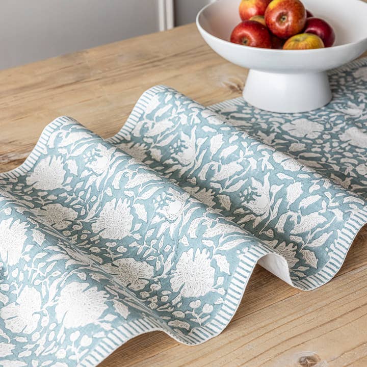 over&back - Wholesale Table Runner - Hand-Blocked Table Runner Floral Patterns 18x10842