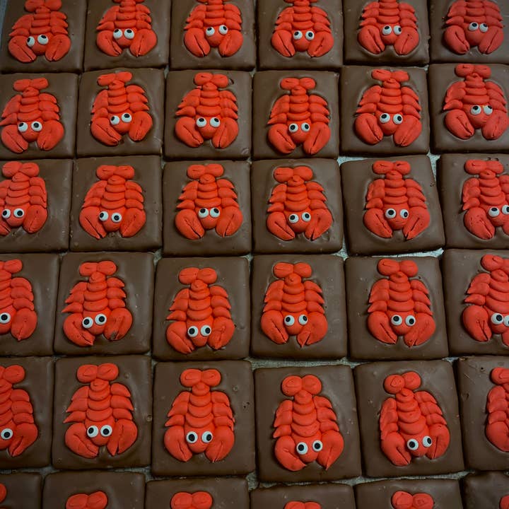 O'Shea's Candies Sweet Shop - Wholesale Chocolate Covered Sweets - O’Grahams Jumbo Lobster 🦞 Theme - Milk Chocolate 2 PACK2