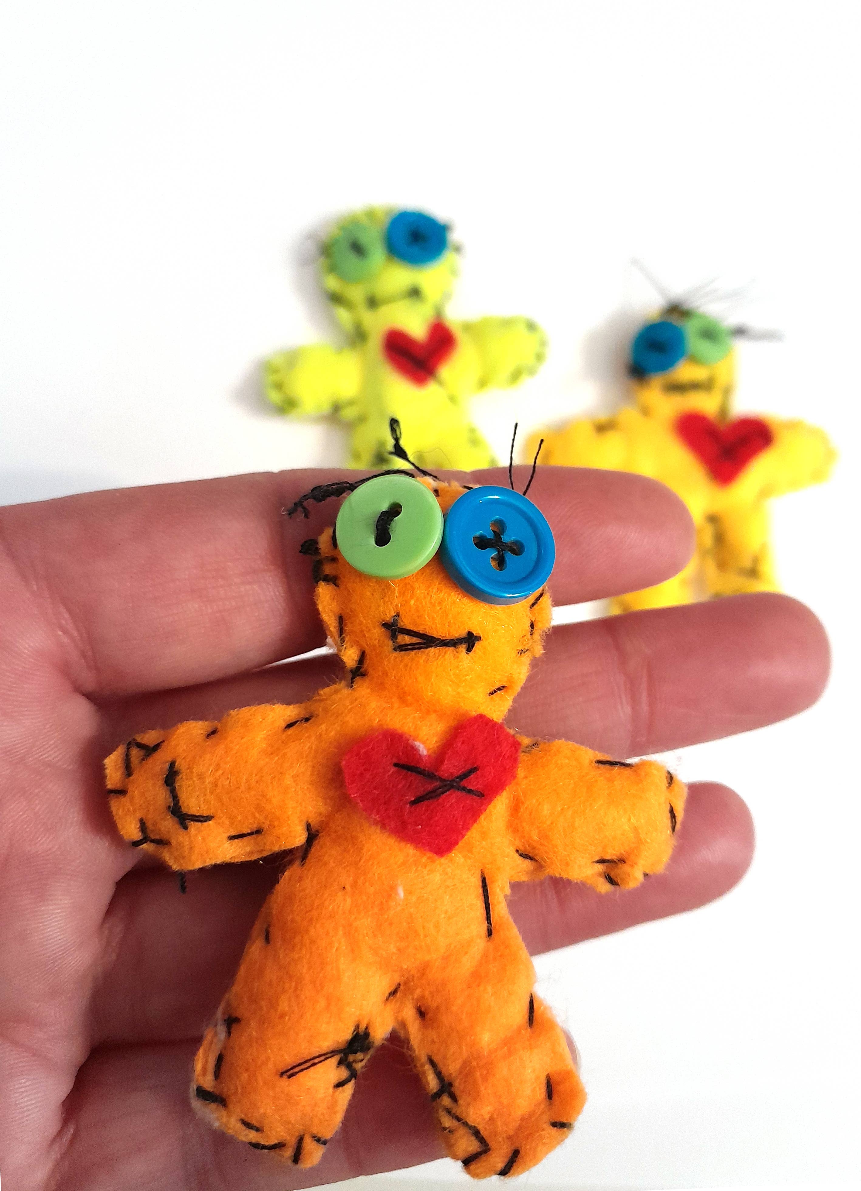SUPERAWWWSOME – wholesale Decorative tabletop object – Mini VooDoo dolls, Tiny Voo doo dolls, Halloween decor, Felt7