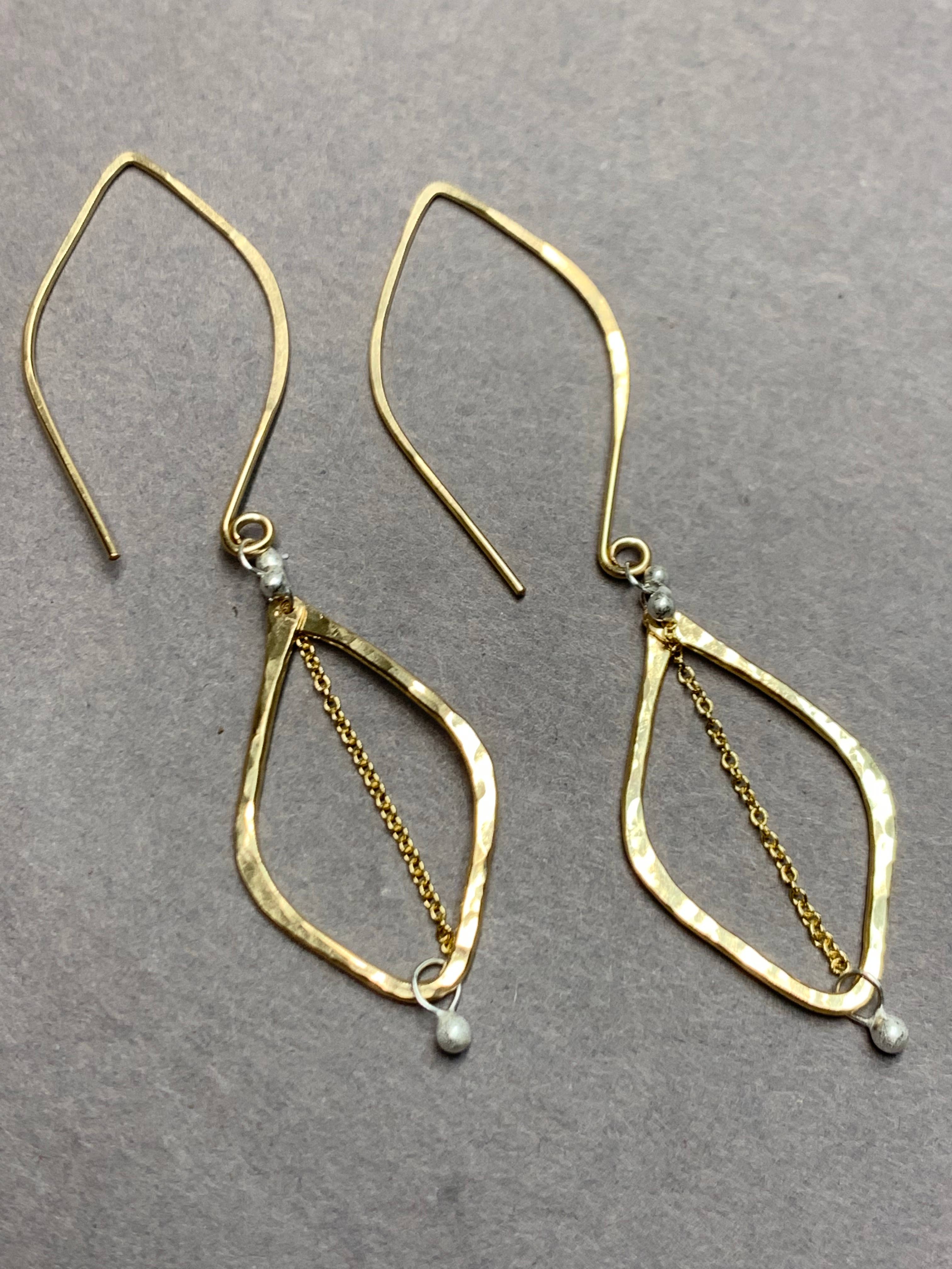 YedOmi Jewelry - Wholesale Dangle Earrings - Hooked Leaf Tassel Earrings2