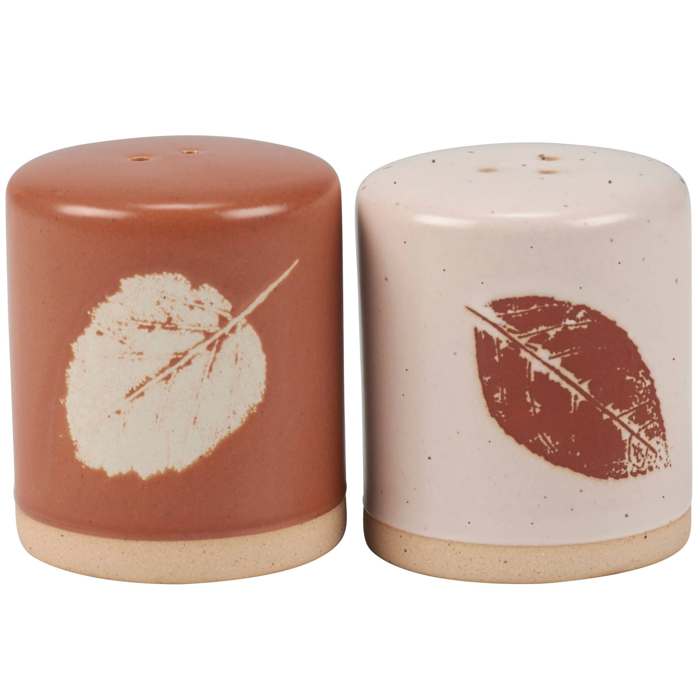 Primitives by Kathy - Wholesale Salt & Pepper Shaker Set - Fall Leaves Salt and Pepper Shakers1