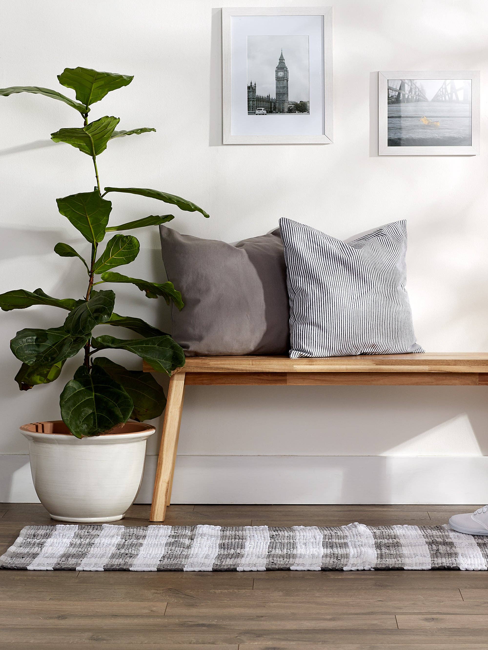 Welcome Home Unbeatable Deals - Wholesale Area Rug - Gray & White Buffalo Check Rag Rug 2Ft 3Inx6Ft2