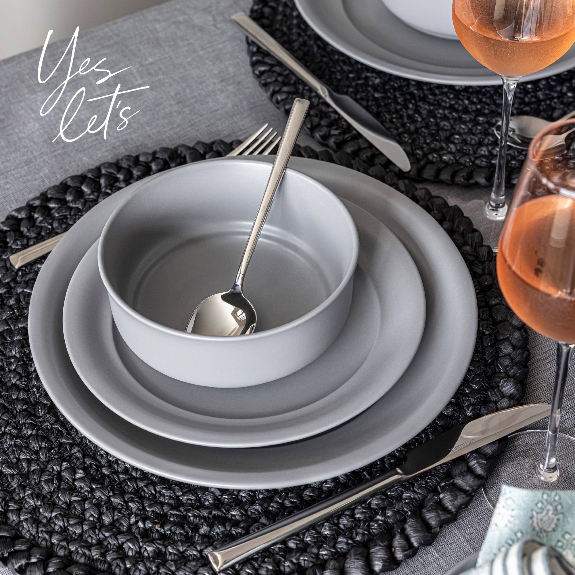 Mirrored Stainless Modern Flatware Cutlery Set – 20pc Service for 4 for wholesale on Faire9