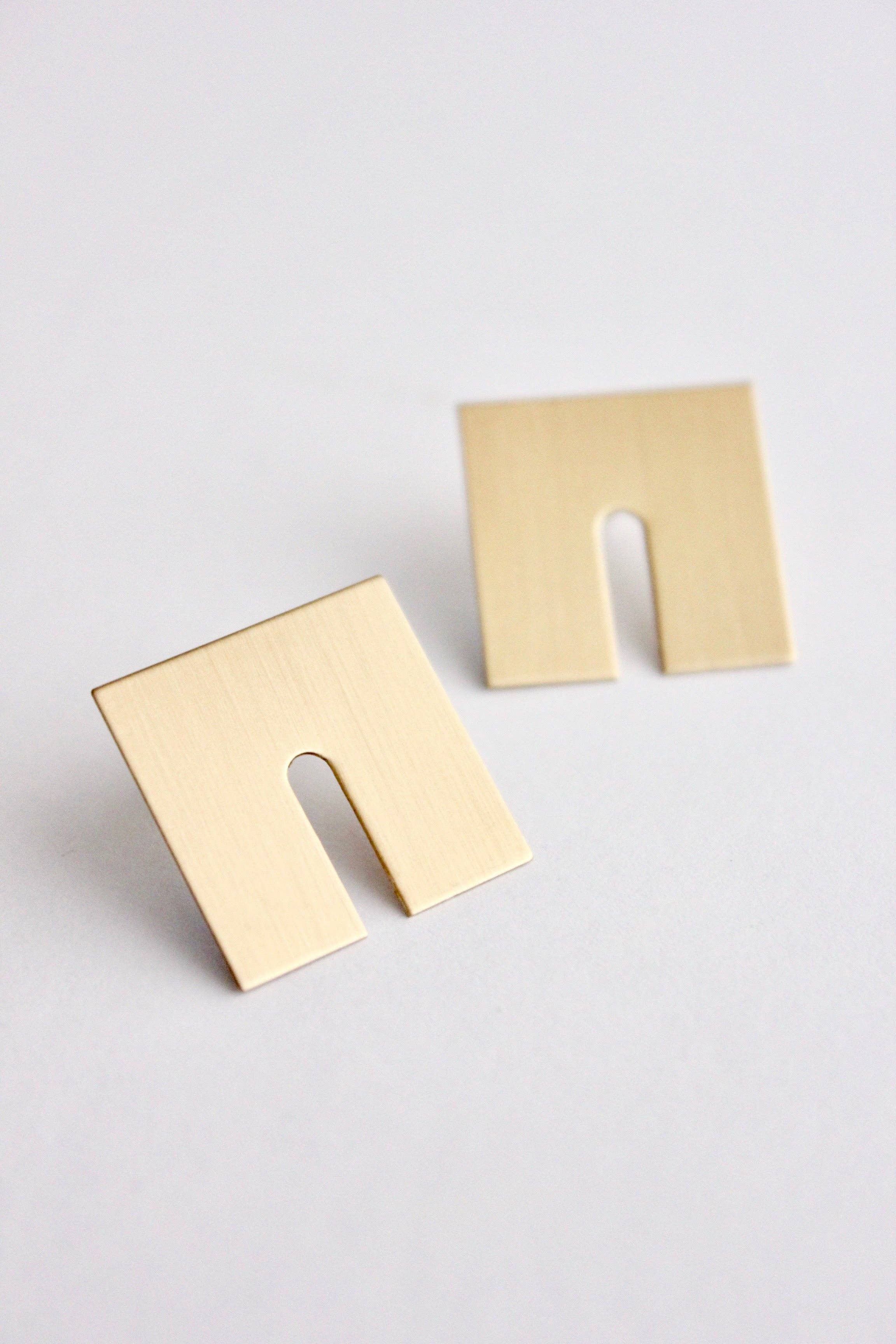 David Aubrey Jewelry - Wholesale Stud/Post Earrings - BRSE103 Geometric brass post earrings2