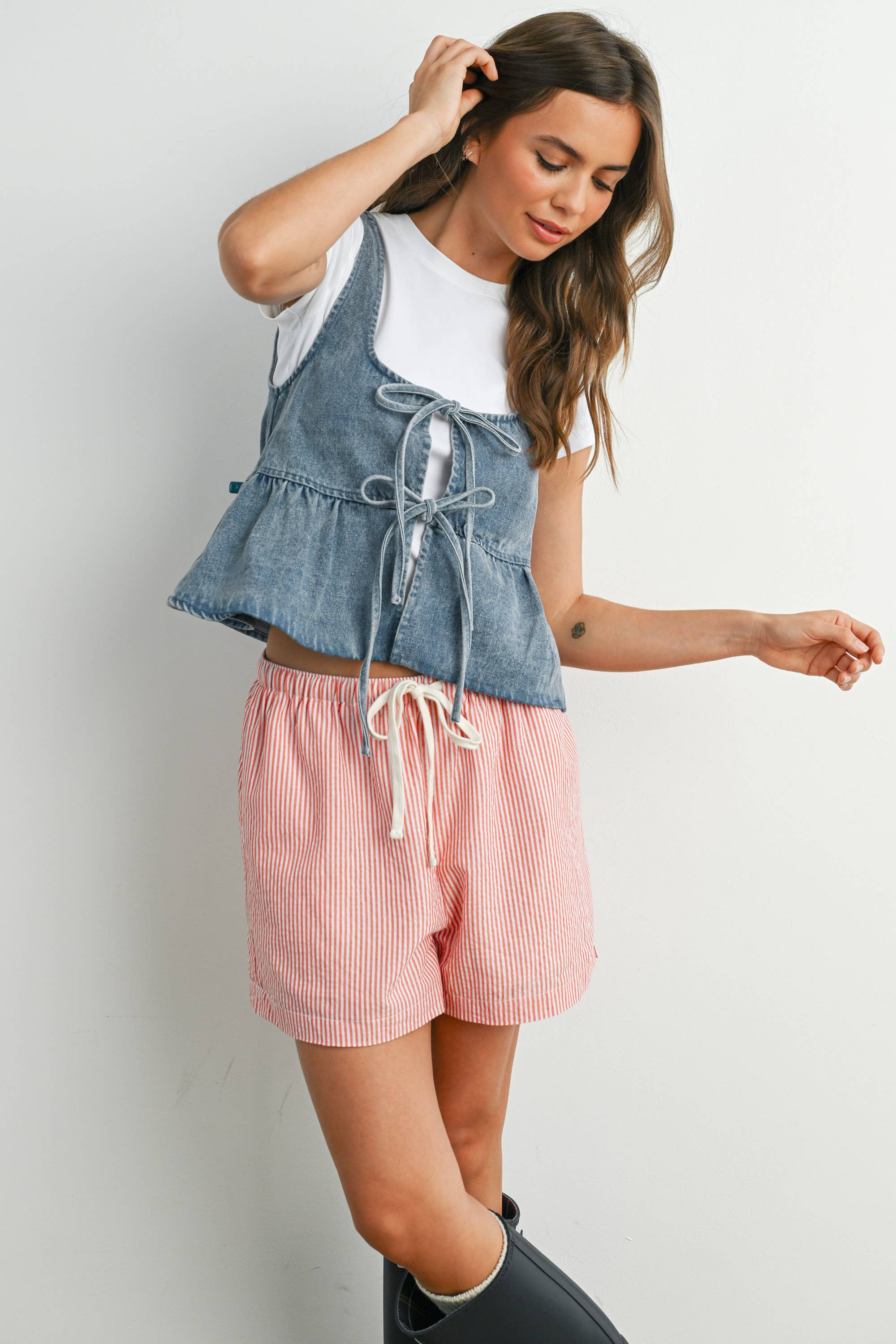 BUTTERMELON - Wholesale Camisole - Women's - Ruffled Hem Tie-Front Tank Top - BMT77448