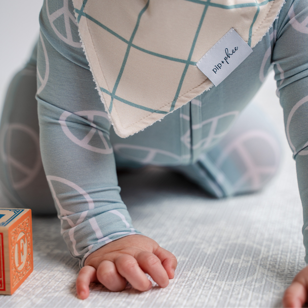 Pip + Phee – wholesale Bandana bib – Bamboo Bandana Bibs | LE Prints10