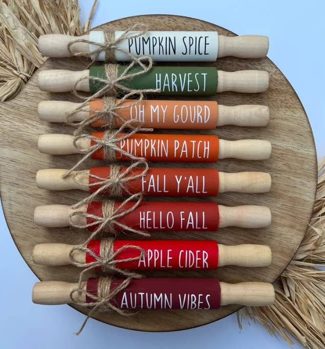 AH Designs 15 - Vente Décorations de table - Mini rouleaux à pâtisserie d'automne faits main de 7" – Décoration pour plateau à niveaux3