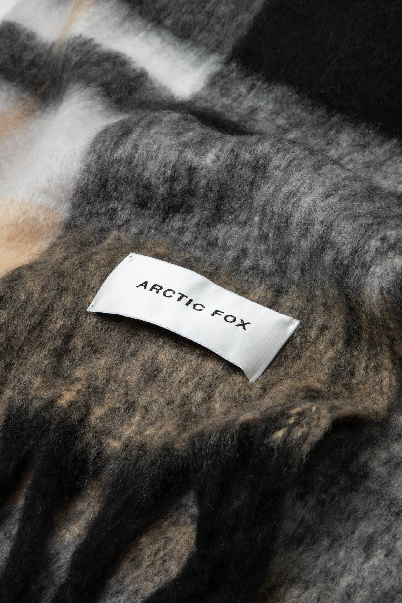 ARCTIC FOX & CO. – Großhandel Schal – Damen – Der Stockholm-Schal - 100 % recycelt - Die Arktis - HW259