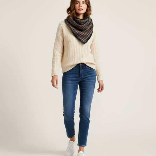 SAACHI - Wholesale Scarf - Women's - Wool Triangle Scarf12