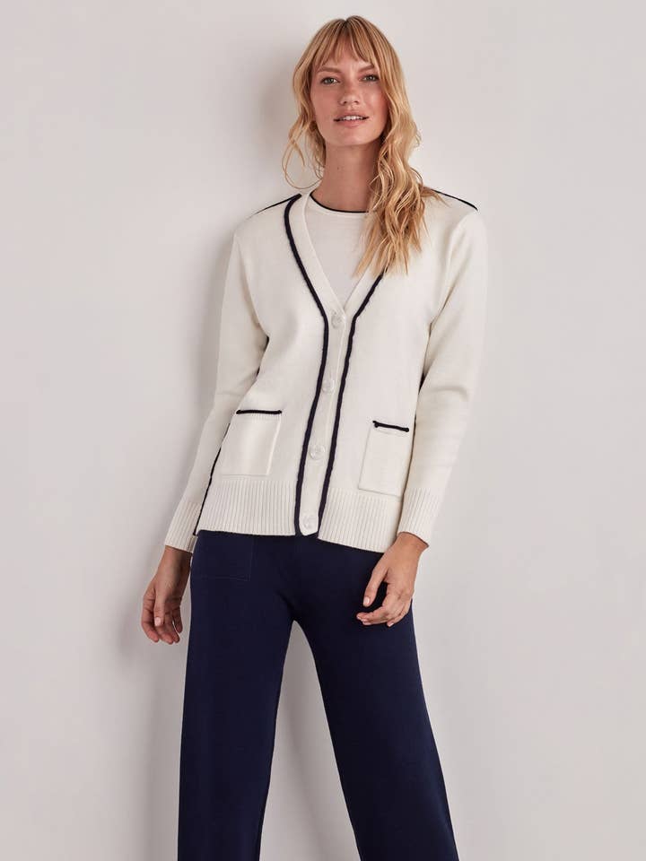 DEMI-CARDIGAN MIT 4 KNÖPFEN für den Großhandel von Ellen Tracy