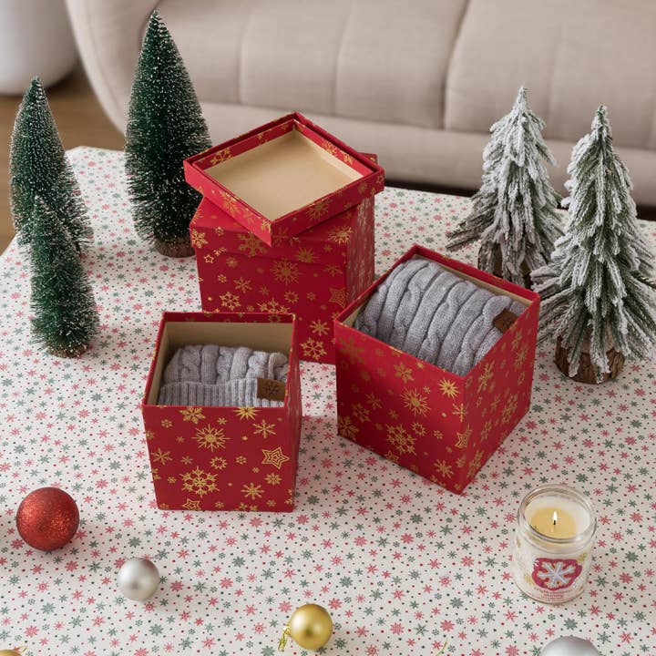 Soul & Lane - Wholesale Gift Box - Red Square Christmas Gift Boxes with Lids6