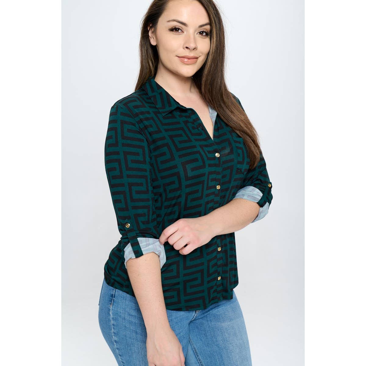 Curve Market - Vente Chemise à col boutonné – femme - CHEMISIER À COL BOUTONNÉ AVEC CLEFS GRECQUES DE GRANDE TAILLE4