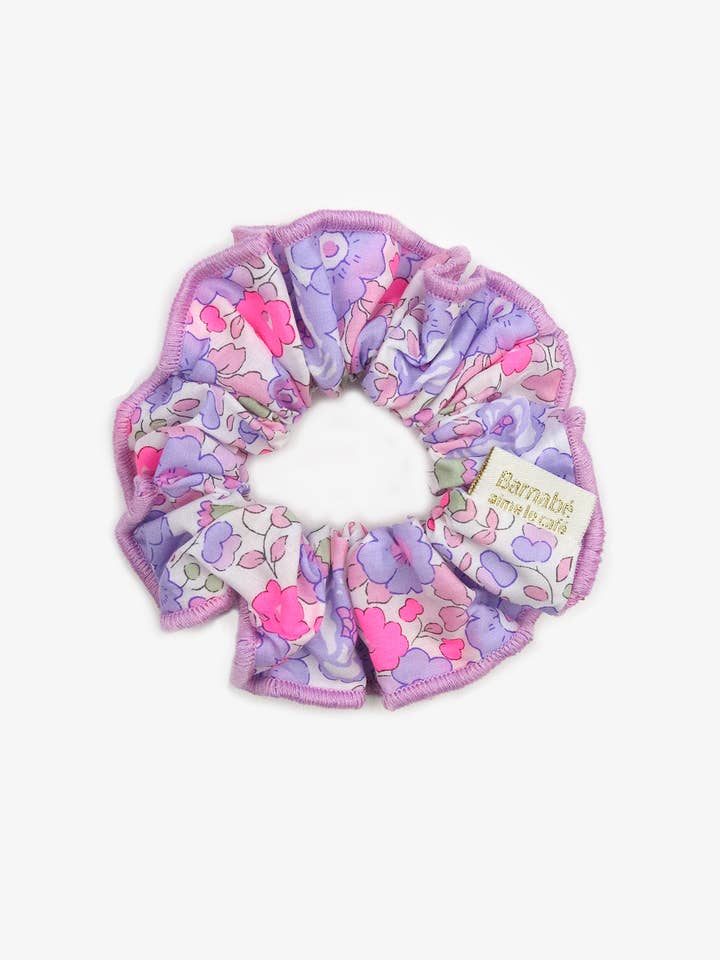 Liberty Hair Scrunchie with contrasting overlock for wholesale by BARNABÉ AIME LE CAFÉ