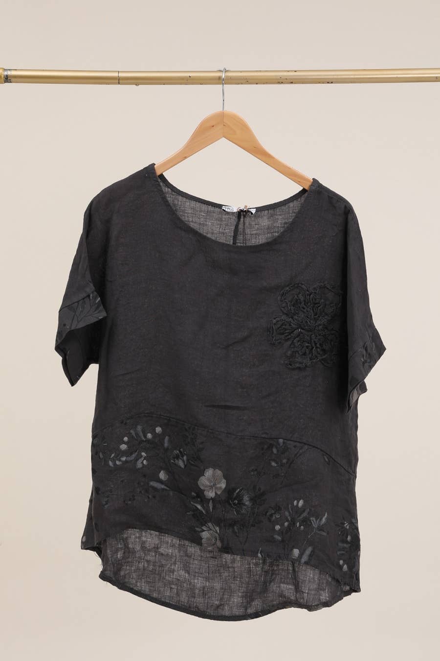 LÉA & LUC - Wholesale Tunic - Women's - Printed blouse with a flower in 100% Linen REF. 120629