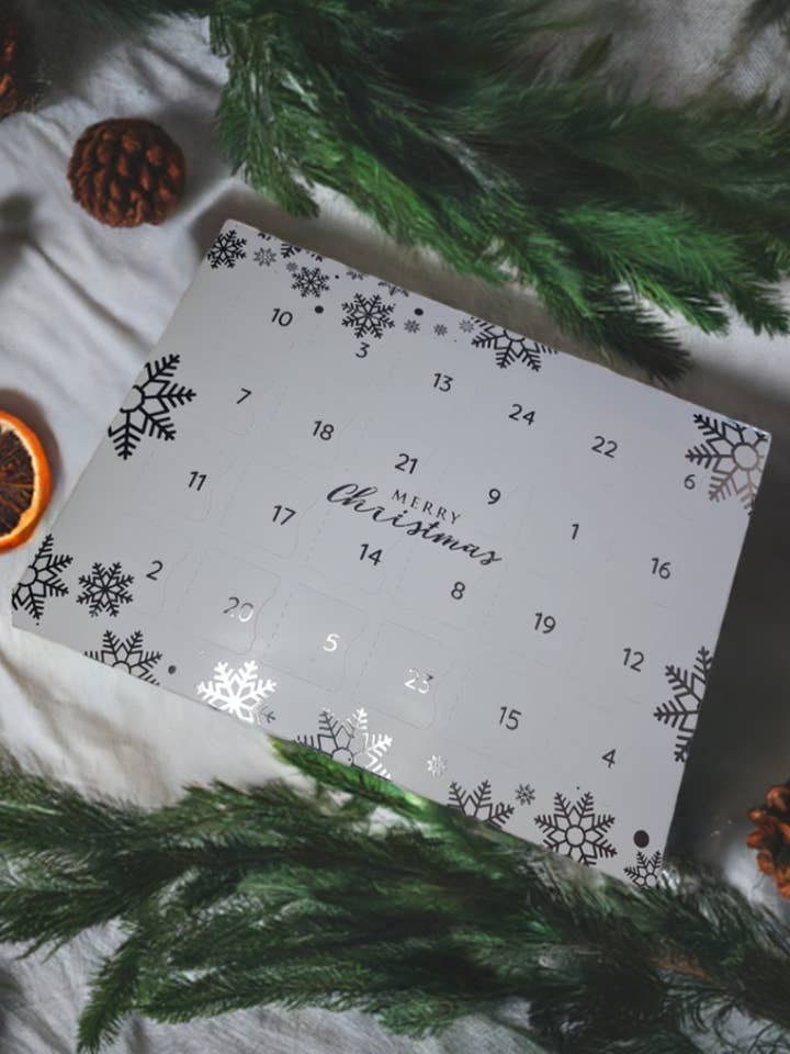 Calendario dell'Avvento con 24 scomparti per cera profumata | Calendario di Natale per la vendita all'ingrosso da parte di Ashley's Candles