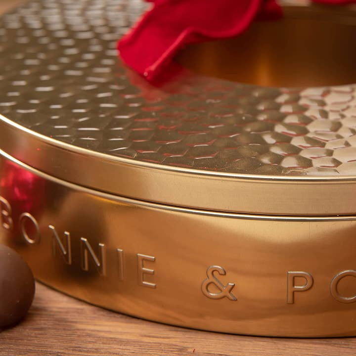 Bonnie & Pop - Wholesale Chocolate Box - Sweet Treats Wreath