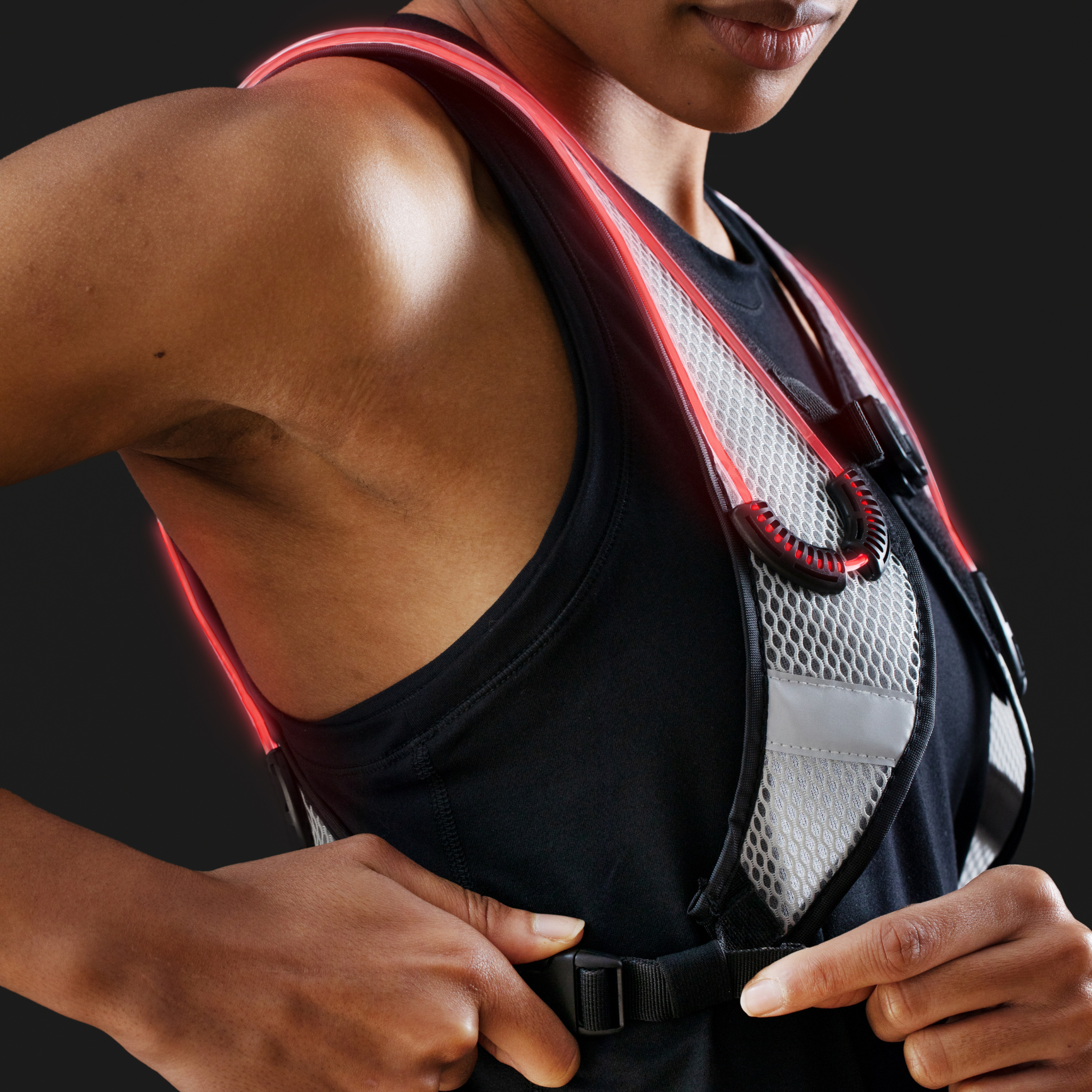 Tangle, Inc. - Vendita all'ingrosso Gilè di sicurezza - Unisex - Light Active® Gilet di Sicurezza LED Luminoso2