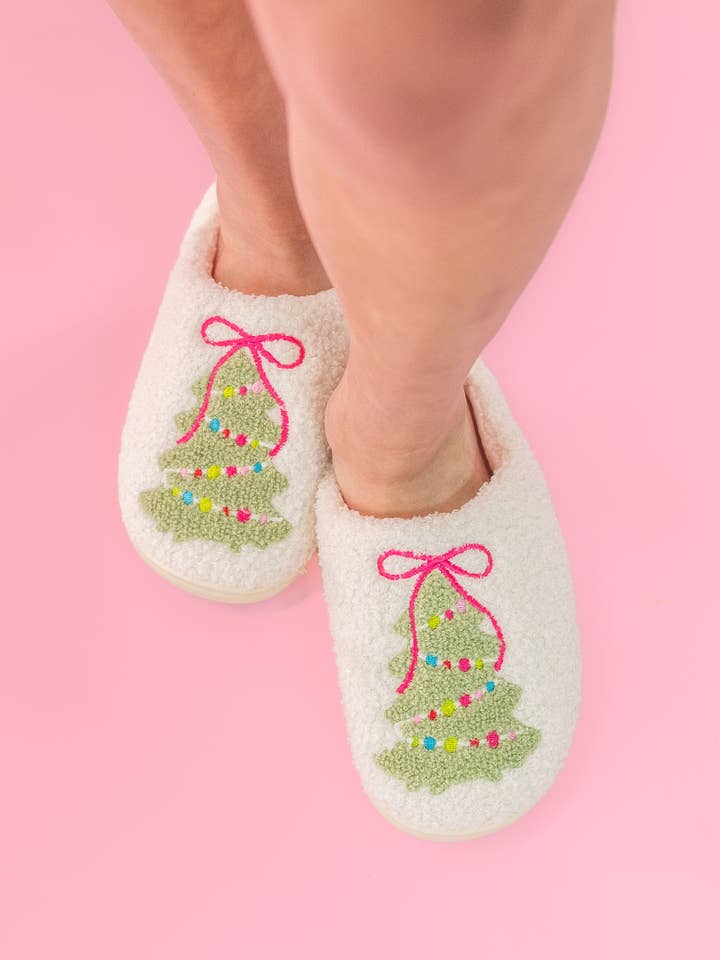Rock Paper Scissors – wholesale Slippers – Women's – Pink Bow Christmas Tree Slippers - Adult - 4 sizes1