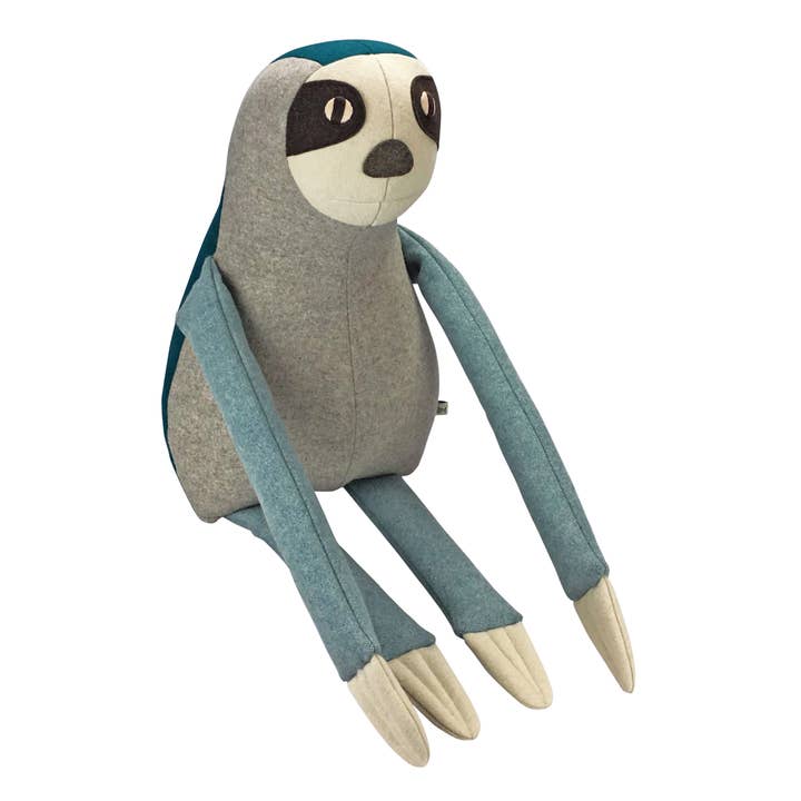 Ned, The Brown-Throated Sloth for wholesale by Carapau